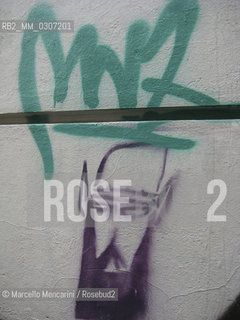 Milan. September 2008. Graffiti in via Strabone, in the Isola district / Milano, settembre 2008. Graffiti in via Strabone, nel quartiere Isola - ©Marcello Mencarini/Rosebud2