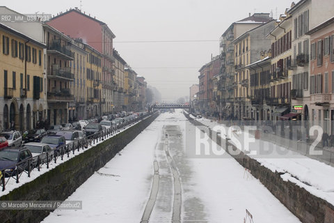 Milan, January 2006. Naviglio Grande canal after a snowfall / Milano, gennaio 2006. Il Naviglio grande dopo una nevicata - ©Marcello Mencarini/Rosebud2