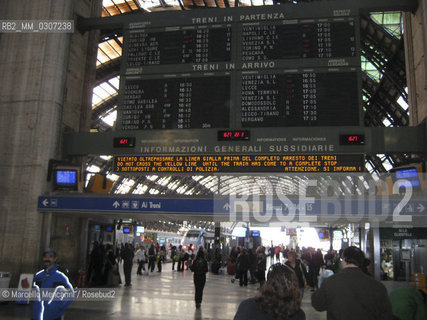 Central Station in Milan (March 2008) / Stazione Centrale di Milano (marzo 2008) - ©Marcello Mencarini/Rosebud2