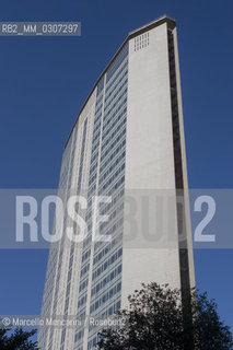 Milan.Pirelli Tower, also called Pirellone, literally Big Pirelli / Milano. Grattacielo Pirelli, detto anche il Pirellone - ©Marcello Mencarini/Rosebud2