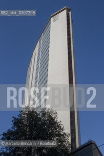 Milan.Pirelli Tower, also called Pirellone, literally Big Pirelli / Milano. Grattacielo Pirelli, detto anche il Pirellone - ©Marcello Mencarini/Rosebud2