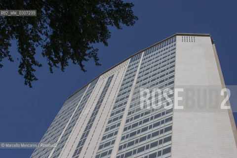 Milan.Pirelli Tower, also called Pirellone, literally Big Pirelli / Milano. Grattacielo Pirelli, detto anche il Pirellone - ©Marcello Mencarini/Rosebud2