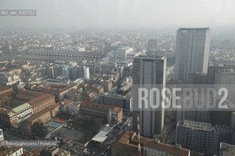 January 2010. View of Milan from the New Lombardy Region Headquarters (Palazzo Lombardia): Torre Galfa and, behind, Palazzo Pirelli (known as Pirellone) / Gennaio 2010. Veduta di Milano dal nuovo Palazzo della Regione (Palazzo Lombardia): Torre Galfa e Palazzo Pirelli (detto Pirellone) - ©Marcello Mencarini/Rosebud2