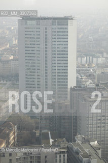 Milan, January 2010. Palazzo Pirelli (known as Pirellone) view from from the New Lombardy Region Headquarters (Palazzo Lombardia) / Milano, Gennaio 2010. Palazzo Pirelli visto dal nuovo Palazzo della Regione (Palazzo Lombardia) - ©Marcello Mencarini/Rosebud2