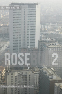 Milan, January 2010. Palazzo Pirelli (known as Pirellone) view from from the New Lombardy Region Headquarters (Palazzo Lombardia) / Milano, Gennaio 2010. Palazzo Pirelli visto dal nuovo Palazzo della Regione (Palazzo Lombardia) - ©Marcello Mencarini/Rosebud2
