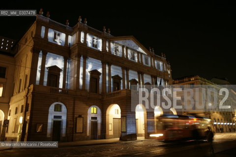 Milan, October 1, 2010, Led Light Exhibition Design: The Light of Music, by Mario Nanni, at La Scala Theater / Milano, primo ottobre 2010, Festival Internazionale della Luce: La luce della musica, di Mario Nanni, al Teatro alla Scala - ©Marcello Mencarini/Rosebud2