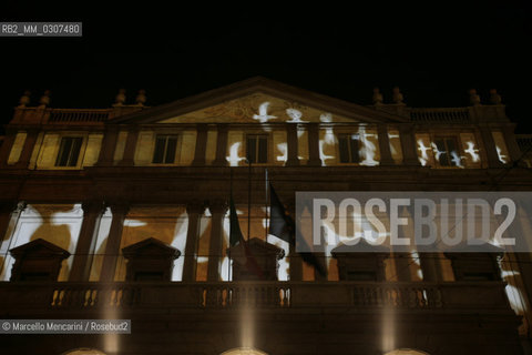 Milan, October 1, 2010, Led Light Exhibition Design: The Light of Music, by Mario Nanni, at La Scala Theater / Milano, primo ottobre 2010, Festival Internazionale della Luce: La luce della musica, di Mario Nanni, al Teatro alla Scala - ©Marcello Mencarini/Rosebud2