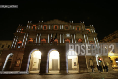Milan, October 1, 2010, Led Light Exhibition Design: The Light of Music, by Mario Nanni, at La Scala Theater / Milano, primo ottobre 2010, Festival Internazionale della Luce: La luce della musica, di Mario Nanni, al Teatro alla Scala - ©Marcello Mencarini/Rosebud2