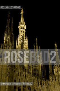 Christmas lights in Milan, Christmas 2007: Milan Cathedral / Luci a Milano, Natale 2007: Duomo di Milano - ©Marcello Mencarini/Rosebud2