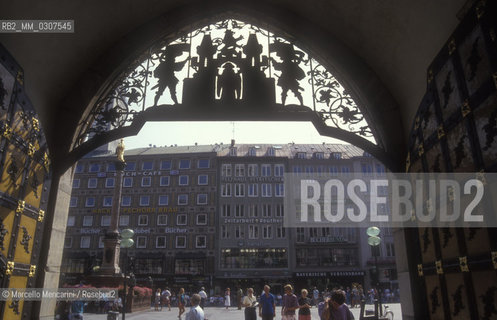 MUNICH, Marienplatz / MONACO DI BAVIERA, Marienplatz - ©Marcello Mencarini/Rosebud2