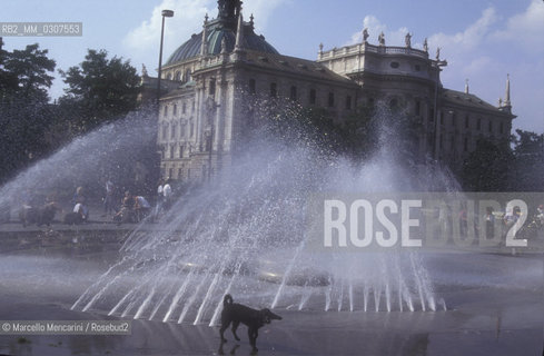 MUNICH, Fountain in Karlsplatz  / MONACO DI BAVIERA, Fontana in Karlsplatz - ©Marcello Mencarini/Rosebud2