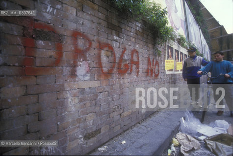 NAPLES, written against drug pushing / NAPOLI, scritta contro la droga - ©Marcello Mencarini/Rosebud2