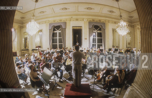 San Carlo Theater in Naples, Orchestra rehearsal in the foyer / Teatro San Carlo di Napoli, Prova dorchestra nel Foyer - ©Marcello Mencarini/Rosebud2