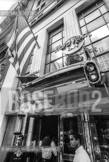 New York (1989). The Hard Rock cafe on Times Square / New York (1989). LHard Rock Cafe in Times Square - ©Marcello Mencarini/Rosebud2