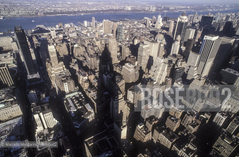 New York, 1989. Panoramic view of Manhattan from the Empire State Building / New York, 1989. Veduta panoramica di Manhattan dallEmpire State Building - ©Marcello Mencarini/Rosebud2