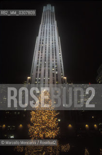 New York (1989). The Rockefeller Center at Christmas Time / New York (1989). Il Rockefeller Center a Natale - ©Marcello Mencarini/Rosebud2