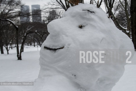 New York City, 2008. Snowman in Central Park / New York, 2008. Pupazzo di neve in Central Park - ©Marcello Mencarini/Rosebud2