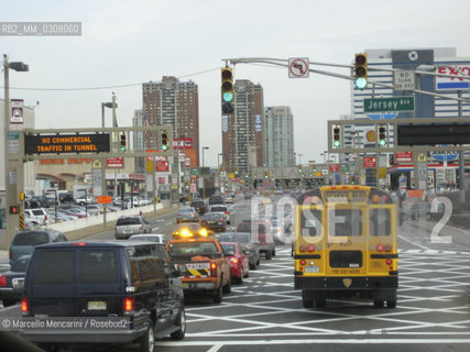 New York City (2008). The Holland Tunnel. It is a highway tunnel under the Hudson River connecting the island of Manhattan in New York City with Jersey City, New Jersey - New York (2008). LHolland Tunnel. E la galleria che, passando sotto il fiume Hudson collega Manhattan con il New Jersey - ©Marcello Mencarini/Rosebud2
