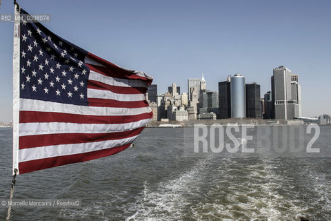 New York, 2008. Battery Park skyline view from the ferry to Liberty Island (2008) / New York, 2008. Skyline di Battery Park dal battello verso Liberty Island - ©Marcello Mencarini/Rosebud2
