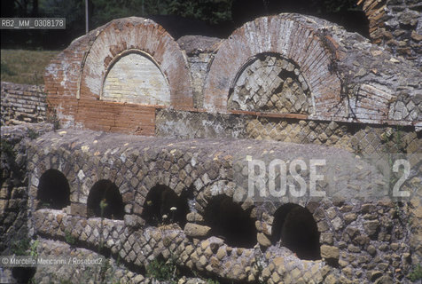 ANCIENT OSTIA, Tomb of the Archetti  (Tomb of the small arches) / OSTIA ANTICA, tomba degli archetti - ©Marcello Mencarini/Rosebud2