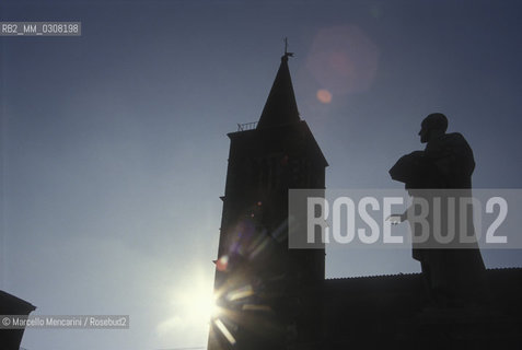Palestrina (Rome), Church and statue of composer Giovanni Pierluigi da Palestrina / Palestrina (Roma), Chiesa e statua del compositore Giovanni Pierluigi da Palestrina - ©Marcello Mencarini/Rosebud2