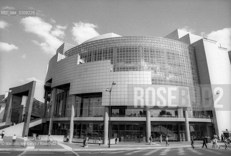 Paris, 1989. The Bastille Opera House (Opéra Bastille) / Parigi, 1989. LOpera Bastille - ©Marcello Mencarini/Rosebud2