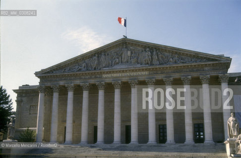 Paris, about 1985. The Palais Bourbon, seat of the French National Assembly, the lower legislative chamber of the French government / Parigi, 1985 circa. Palazzo Bourbon, sede dellAssemblea nazionale, la camera dei deputati del governo francese
 ©Marcello Mencarini/Rosebud2