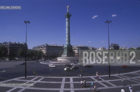 Pris, 1989. Bastille Square (Place de la Bastille) / Parigi, 1989. Piazza della Bastiglia - ©Marcello Mencarini/Rosebud2