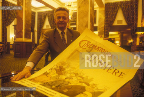 Paris, 1995.  Gerard Toupet, director of the Scribe Hotel where there was the Lumières first public film screening on 28 December 1895 / Parigi, 1995. Gerard Toupet, direttore dellHotel Scribe dove i fratelli Lumière fecero la prima proiezione pubblica di un film il 28 dicembre 1895 - ©Marcello Mencarini/Rosebud2
