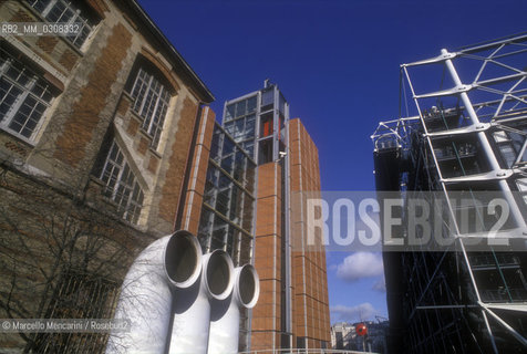 Paris, Centre Pompidou-Beaubourg, 1995. The seat of IRCAM,  Institut de Recherche et Coordination Acoustique/Musique (Institute for Research and Coordination Acoustic / Music) / Parigi, Centre Pompidou-Beaubourg. La sede dellIRCAM, Institut de Recherche et Coordination Acoustique/Musique (Istituto per la Ricerca e Coordinamento Acustica / Musica) - ©Marcello Mencarini/Rosebud2