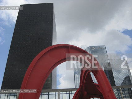Paris, Esplanade de la Défense. LAraignée Rouge (Red Spider) by Alexander Calder (1974) - ©Marcello Mencarini/Rosebud2