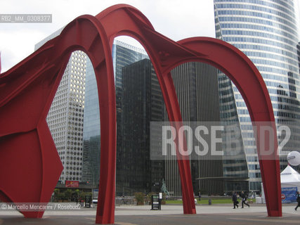 Paris, Esplanade de la Défense. LAraignée Rouge (Red Spider) by Alexander Calder (1974) - ©Marcello Mencarini/Rosebud2