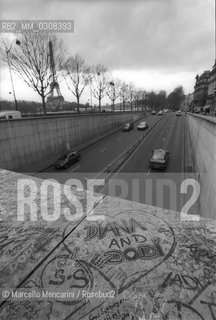 Paris, 1999. Pont de lAlma tunnel where Diana, Princess of Wales was involved in a fatal car crash along with her companion Dodi Fayed and driver Henri Paul on 31 August 1997 / Parigi, 1999. Tunnel sotto il Pont de lAlma, dove il 31 agosto 1997 morì in un incidente stradale Diana principessa del Galles, il suo compagno Dodi Al Fayed e lautista Henri Paul - ©Marcello Mencarini/Rosebud2