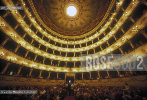 Pesaro, Rossini Opera Festival 1997. Interior view of the Rossini Theater / Pesaro, Rossini Opera Festival 1997. Sala del Teatro Rossini - ©Marcello Mencarini/Rosebud2