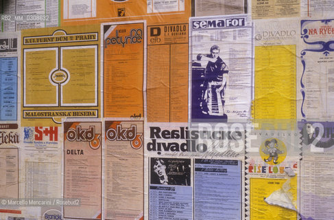 PRAGUE, 1987. Advertising posters / PRAGA, 1987. Manifesti pubblicitari - ©Marcello Mencarini/Rosebud2