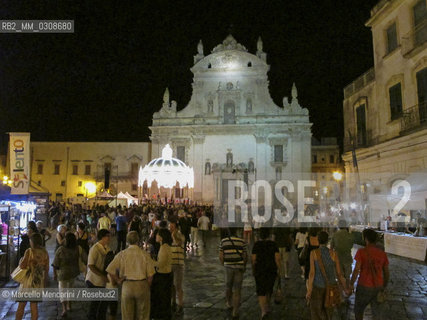 Galatina, Italy, Church of Saints Peter an Paul (Chiesa Madre dei Santi Pietro e Paolo) and stage to dance the Pizzica, a traditional dance born here to heal tarantolati, almost always women suffering from hysterical crisis regarded as a consequence of the bite of the tarantula spider / Galatina (Lecce), Chiesa Madre dei Santi Pietro e Paolo e palco per ballare la Pizzica, una danza tradizionale nata qui per curare i tarantolati, in genere donne colpite da crisi isteriche attribuite al morso della tarantola - ©Marcello Mencarini/Rosebud2