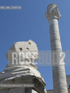Brindisi, colonne di epoca romana che segnano la fine della via Appia - ©Marcello Mencarini/Rosebud2