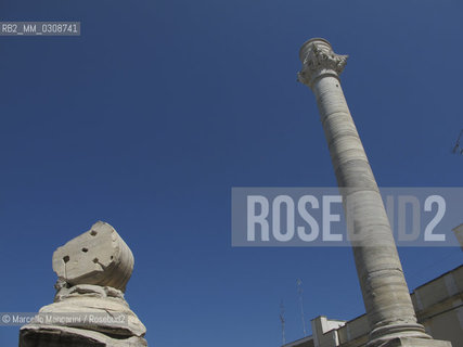 Brindisi, colonne di epoca romana che segnano la fine della via Appia - ©Marcello Mencarini/Rosebud2