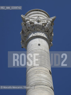 Brindisi, colonne di epoca romana che segnano la fine della via Appia - ©Marcello Mencarini/Rosebud2
