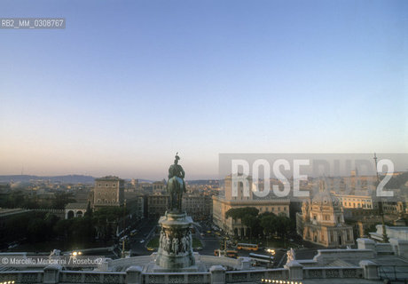 Rome, Equestrian statue of Victor Emmanuel II on Altar of the Fatherland (Altare della Patria) / Statua equestre di Vittorio Emanuele II sullAltare della Patria - ©Marcello Mencarini/Rosebud2