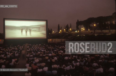 Roma, 1982. Rassegna cinematografica Massenzio al Circo Massimo, nellambito delle manifestazioni dellEstate romana ideata dallassessore alla cultura Renato Nicolini / Rome, 1982. Film review Maxentius at Circus Maximus, part of the events of Estate romana (Summer in Rome), a festival created by Councillor for Culture Renato Nicolini - ©Marcello Mencarini/Rosebud2