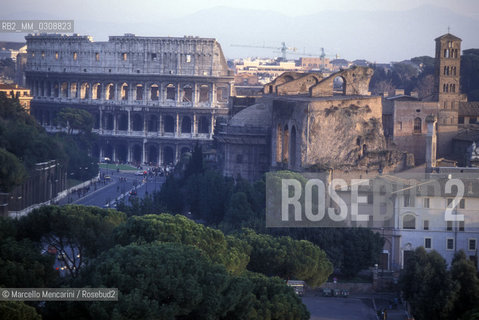 Rome, Coliseum and Via dei Fori imperiali / Roma, Colosseo e via dei Fori imperiali - ©Marcello Mencarini/Rosebud2