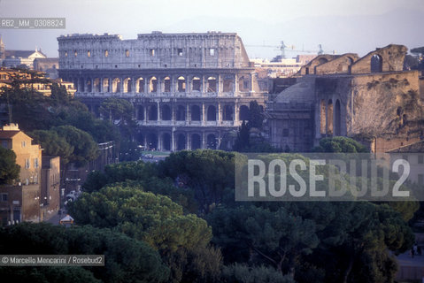 Rome, Coliseum and Via dei Fori imperiali / Roma, Colosseo e via dei Fori imperiali - ©Marcello Mencarini/Rosebud2