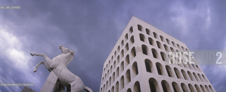 Rome, EUR district, Civilization and Work Palace, called Square Coliseum / Roma, EUR, Il Palazzo della civiltà del lavoro, detto Colosseo quadrato - ©Marcello Mencarini/Rosebud2