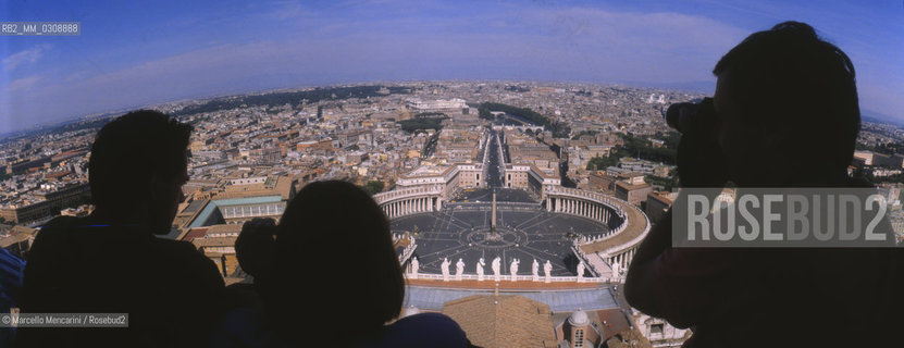 Rome. Crowd in St. Peters Square / Roma, folla in piazza San Pietro - ©Marcello Mencarini/Rosebud2
