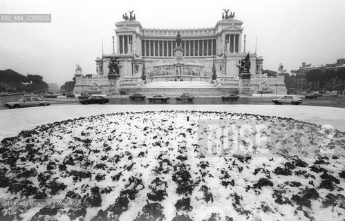 January 6, 1985. Snow in Rome: Altar of the Fatherland / 6 gennaio 1985. Neve a Roma: Altare della patria - ©Marcello Mencarini/Rosebud2