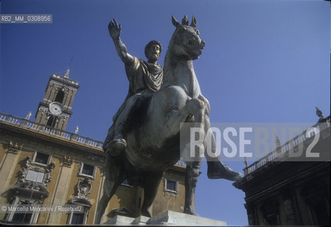 Rome, 1998. equestrian statue of Marcus Aurelius on the Capitoline Hill / Roma, 1998. Statua di Marco Aurelio in Campidoglio - ©Marcello Mencarini/Rosebud2