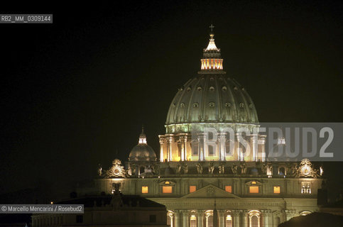 Rome, January 2000. Saint Peters Basilica / Roma, gennaio 2000. Basilica di San Pietro - ©Marcello Mencarini/Rosebud2