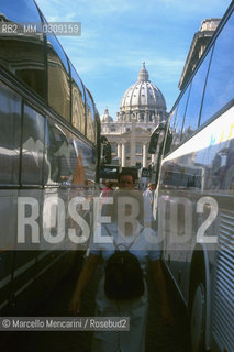 Rome, Tourist buses in St. Peters Square / Roma, Autobus turistici in Piazza San Pietro - ©Marcello Mencarini/Rosebud2