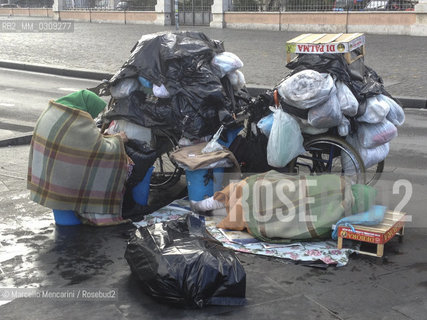 Rome, Homeless near Termini Station / Roma, clochard vicino alla Stazione Termini - 2012 Marcello Mencarini
 ©Marcello Mencarini/Rosebud2